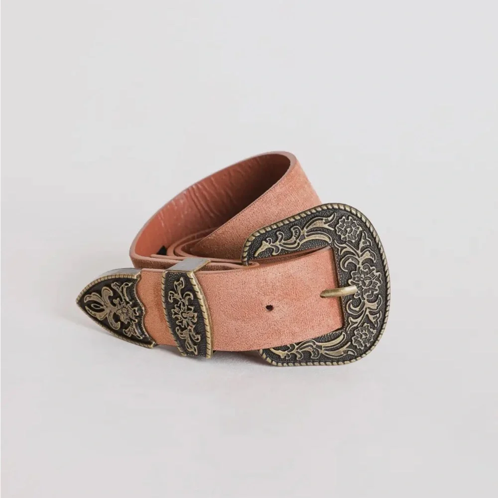 Antique gold Stylish Camel Belt with Gold Buckle NWT OSFA